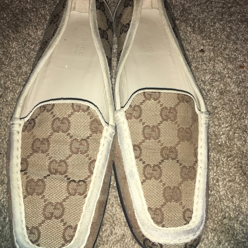 Gucci flats